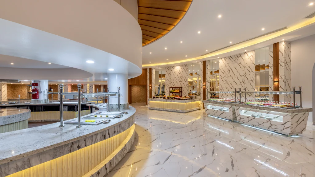 الفندق لونج بيتش ريزورت - الغردقة